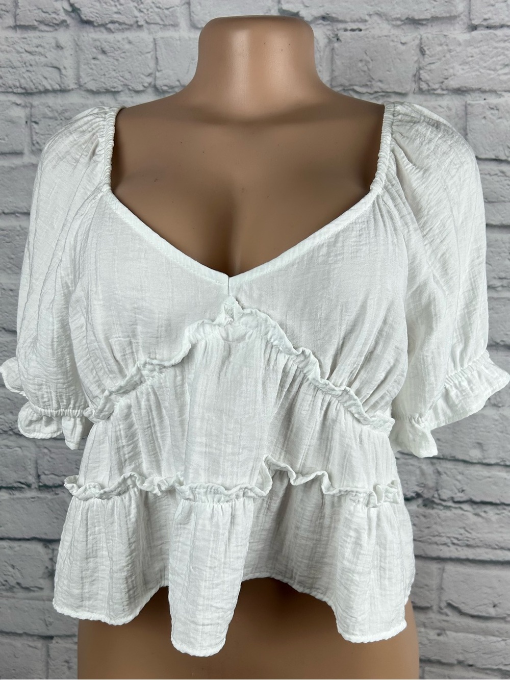 Kirious Los Angeles White Ruffle Peplum Tie Back Puff Sleeve Top Women’s L